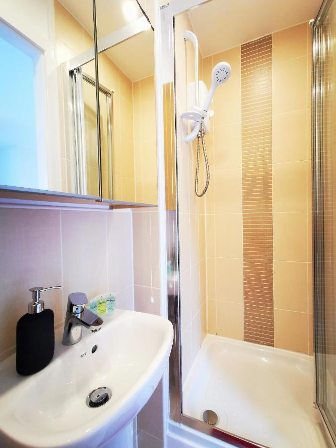 Lovely Holiday Home In Birmingham City Center 3 Bedrooms House By Hf Group Esterno foto